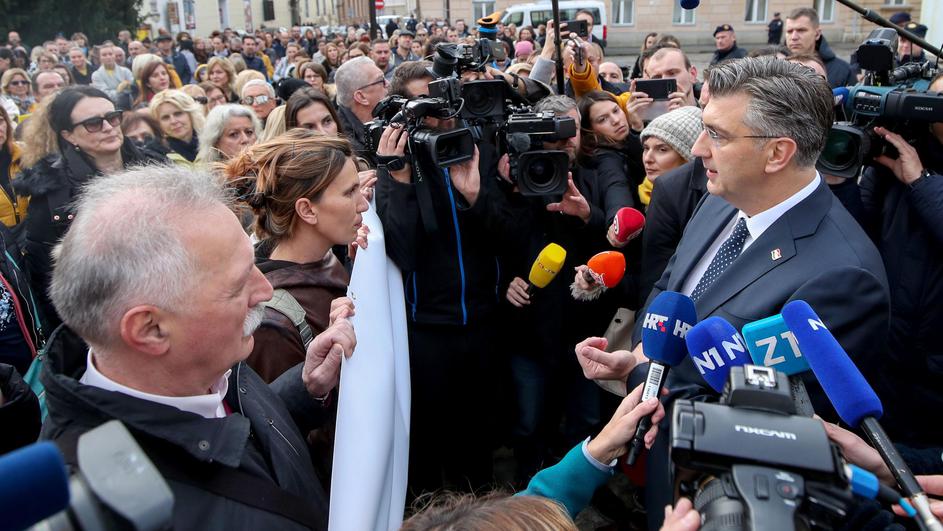 Vlada pozvala sindikalce: Novi krug pregovora kreće u 16 sati