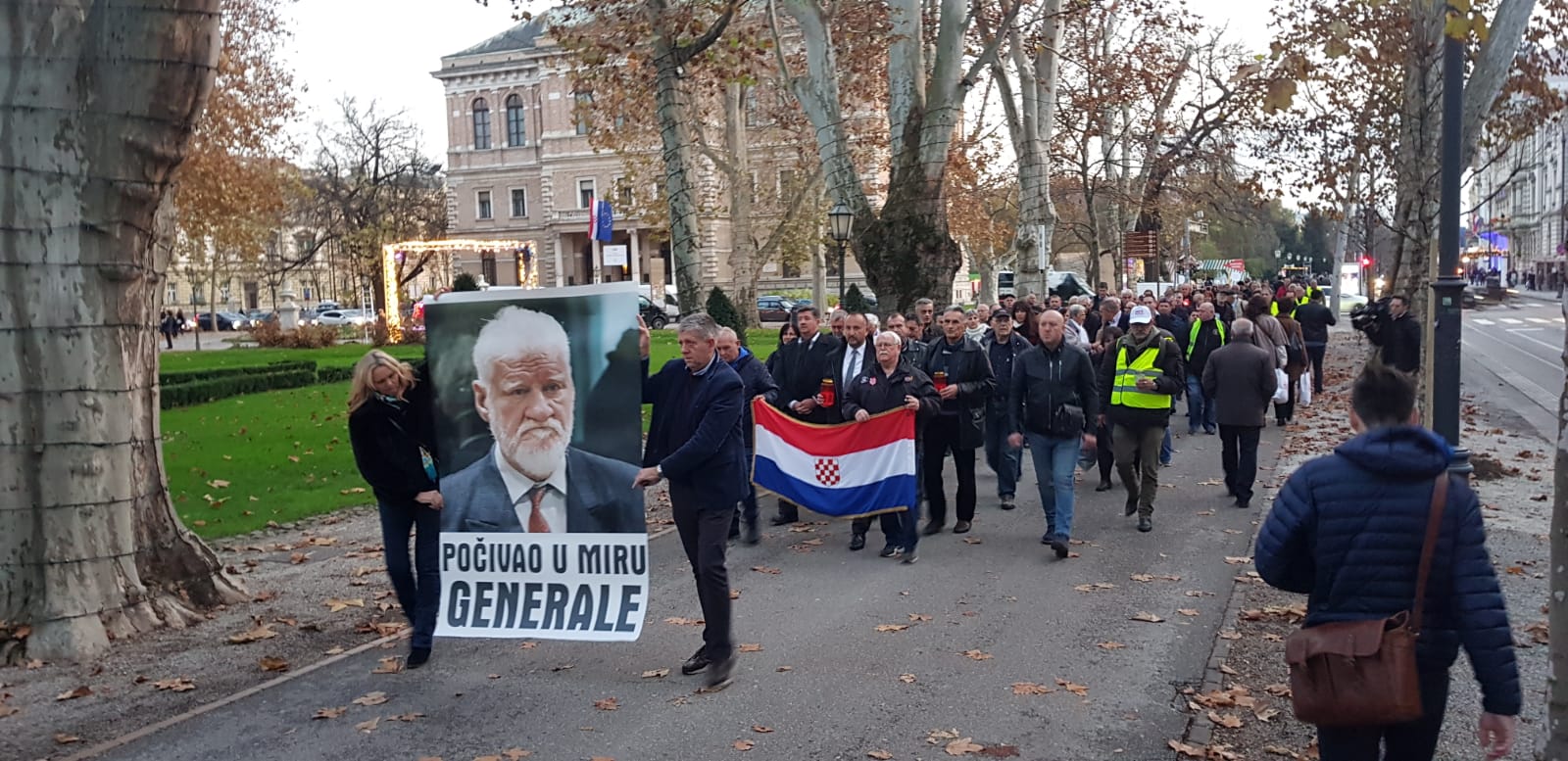 FOTO: Molitvena hodnja 'Generale počivao u miru'