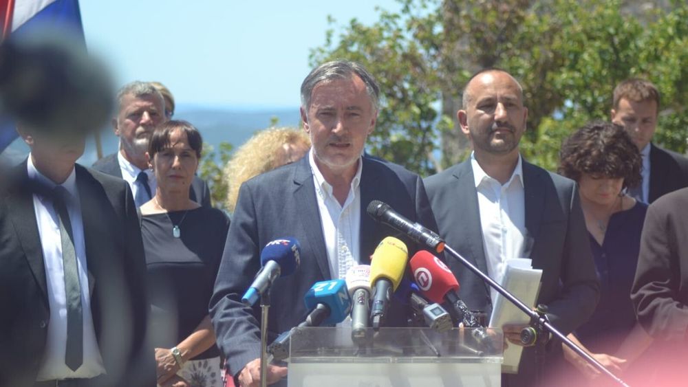 Miroslav Škoro predstavio Domovinski pokret na kliškoj tvrđavi: 'Hrvatska je na vrhu po korupciji!'
