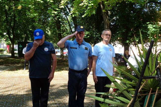 TRIDESETA OBLJETNICA USTROJA 107. BRIGADE HRVATSKE VOJSKE Kroz četiri bojne brigade prošlo je 1500 branitelja