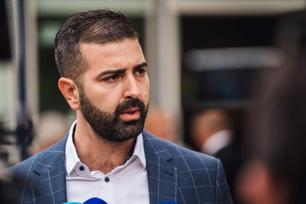 Gospodine Matijević, prestanite s igrokazom u režiji Peđe Grbina!