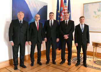 Predsjednik Milanović razgovarao s ratnim zapovjednicima 115. brigade HVO-a Zrinski Tuzla