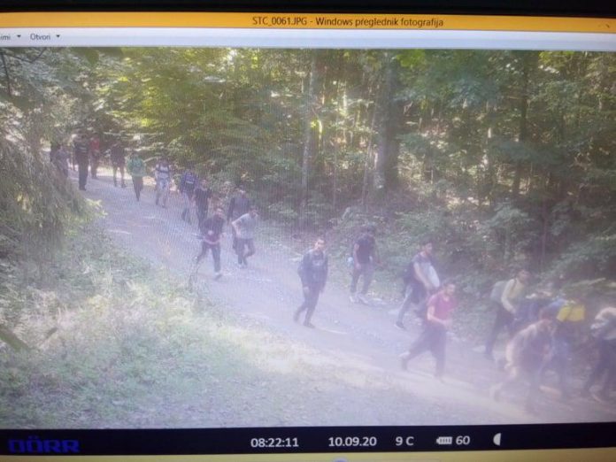 Kolone IMIGRANATA preplavile Gorski kotar: naoružani pljačkaju planinare, slučajne prolaznike, provaljuju u vikendice…