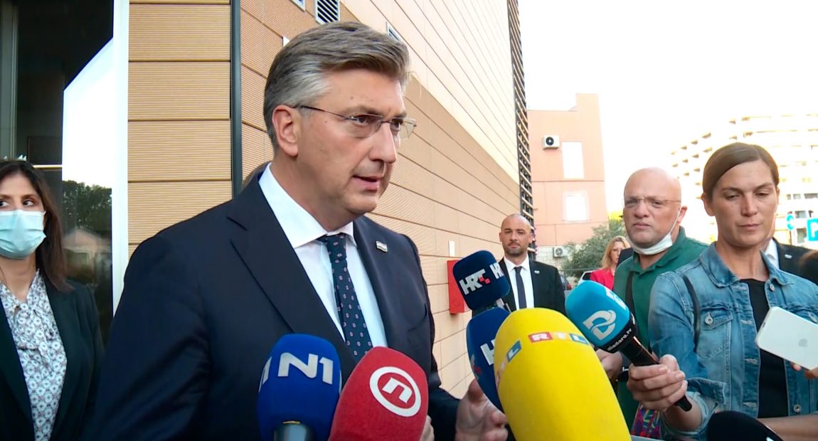 Plenković o novim mjerama na stolu: “Sad smo još na godišnjem odmoru”