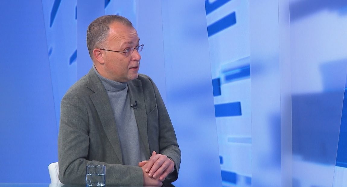 HASANBEGOVIĆ O PROMJENI IMENA TRGA: “Nije rulja upala u prostorije GS, nego su izabrani zastupnici donijeli odluku u redovitoj proceduri”