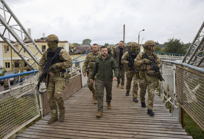 RUSI OPET BRUTALNO NAPREDUJU! Zelenski priznao: ‘Situacija na istočnim linijama je vrlo teška’