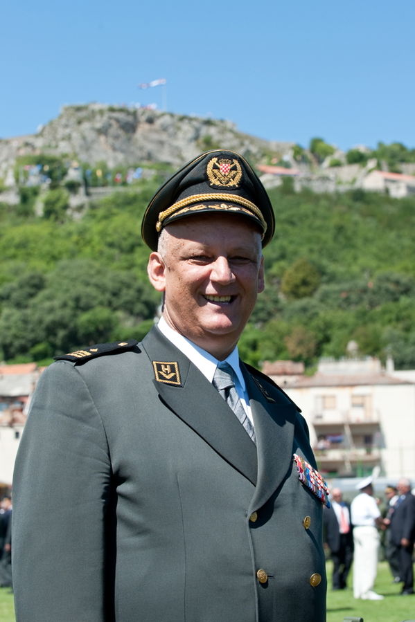 SVAĐAJU LI SE U GENERALSKOM ZBORU? Rojs se ograđuje od susreta skupine generala s generalima Armije BiH