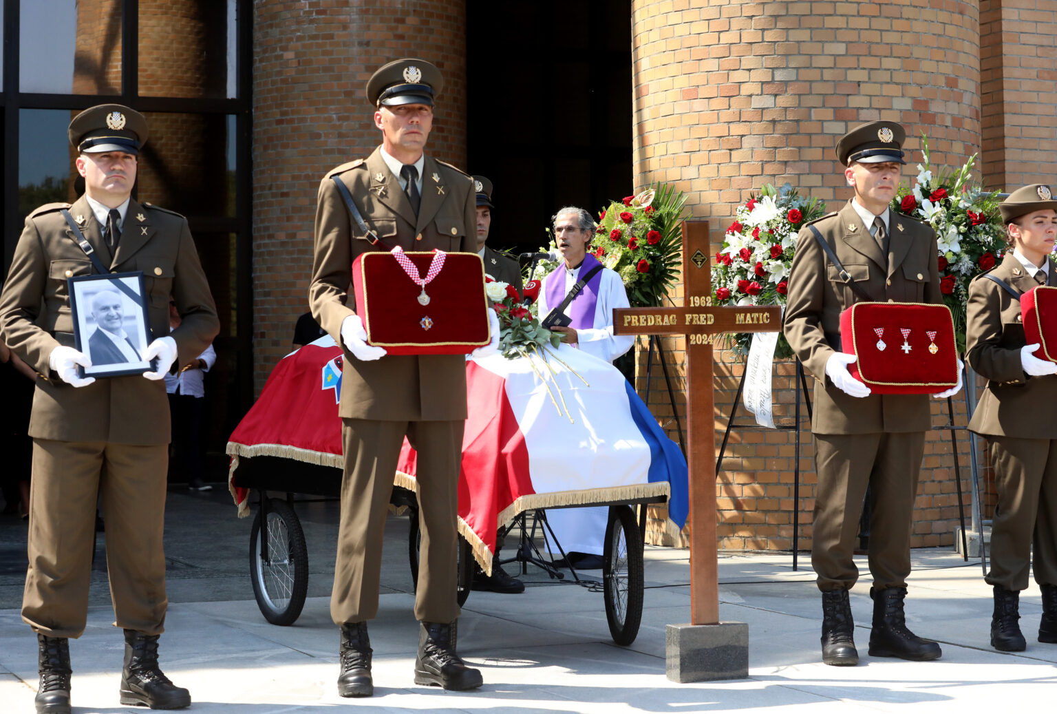 Na posljednji ispraćaj Predraga Freda Matića stigao i Tomo Medved