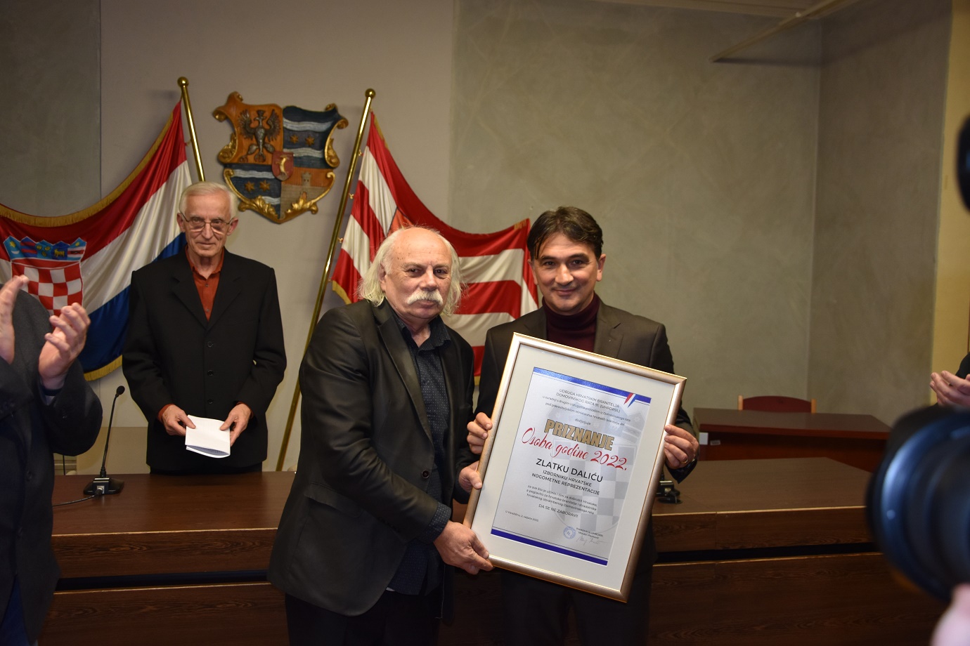 Hrvatski branitelji su Zlatku Daliću uručili iznimno priznanje