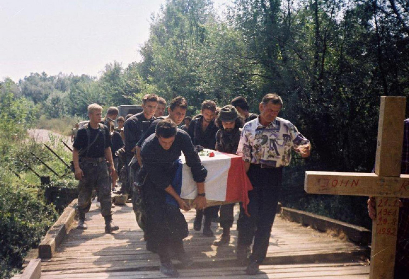 Može li sprovod biti ‘lijep’? Svjedoci kažu da je ukop ovog vojnika bio nestvaran