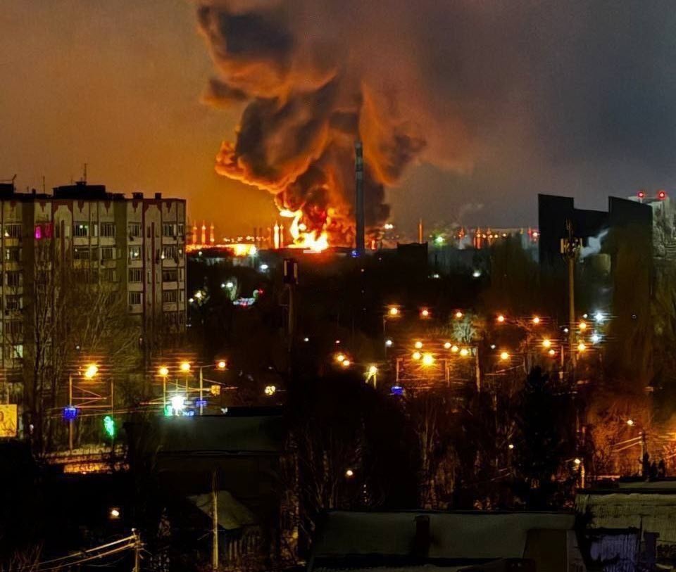 Ukrajina pogodila rusko skladište nafte u Engelsu, izazvavši velike logističke poteškoće za ruske strateške bombardere