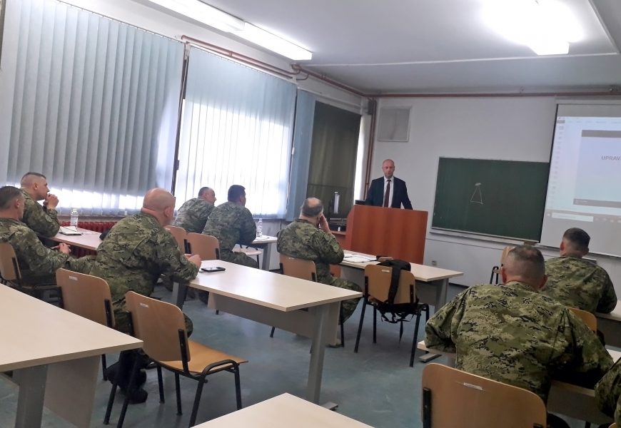 Obuka pripadnika 13. HRVCON-a za NATO misiju: Stručno predavanje na temu "Islam, kulturološke i vjerske posebnosti"