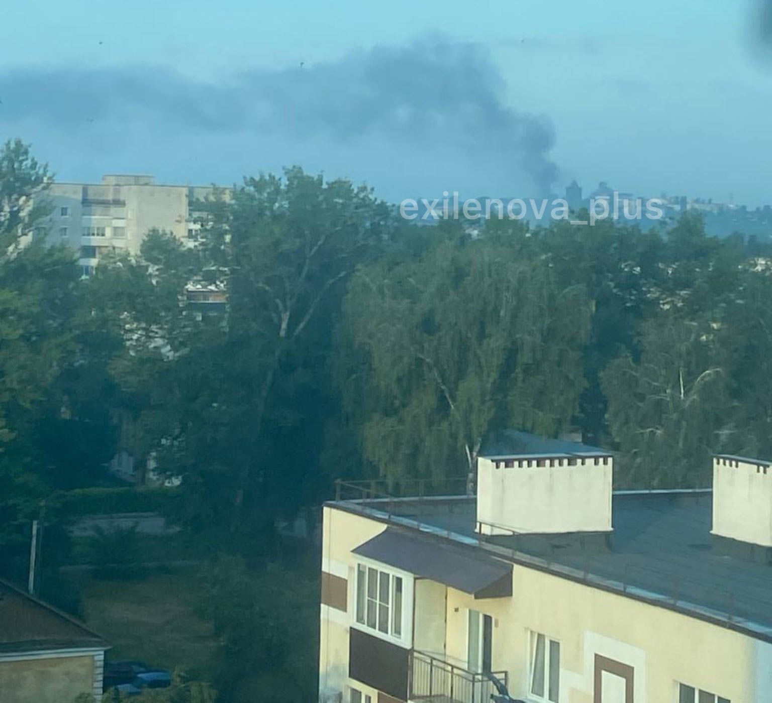 Ukrajinski dronovi ponovno napali ruske regije: Ozlijeđeni civili i pogođena tvornica u Jelecu