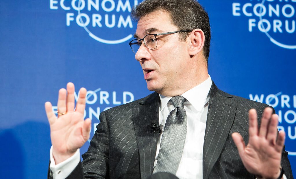 PFIZER PONOVO U SKANDALU: Širili laži o konkuentskom cjepivu, svoje prodaju uz profit od 3000%!