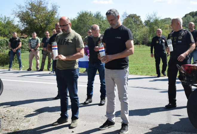 MILIJAN BRKIĆ NA GROBU PRVOG POGINULOG ‘ALFE’: Opisao je kako je Pero poginuo spašavajući Gorana: ‘Bio je naš div’