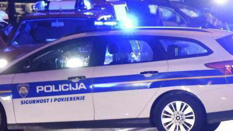 Moped se sudario s kamionom: Vozač je na mjestu preminuo