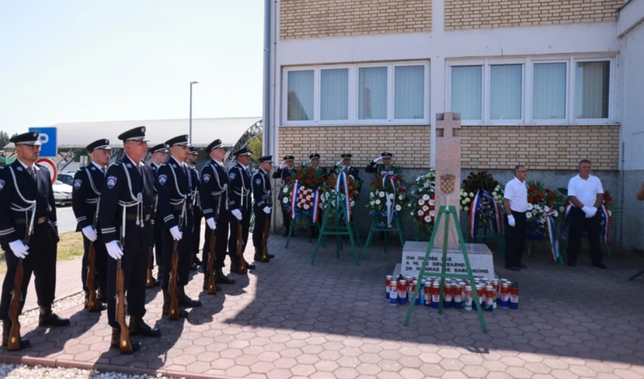 Obilježena 33. obljetnica pogibije policajaca u Belom Manastiru: Počast herojima Domovinskog rata