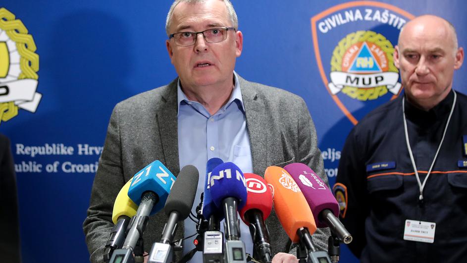 Nova mjera se priprema: 'Samo dvoje ljudi smije biti u grupi'