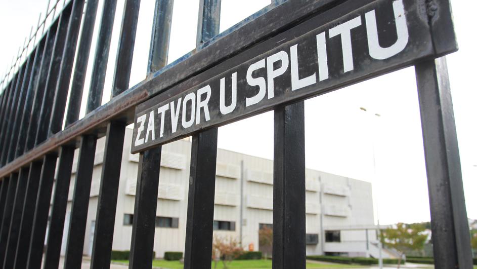 Zatvorski čuvar na Bilicama zaražen je korona virusom