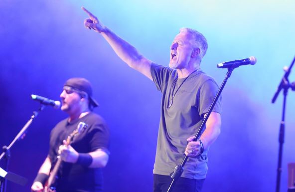 Thompsonov emotivni povratak: Posvetio pjesmu sinu pred 35 tisuća obožavatelja u Dugopolju