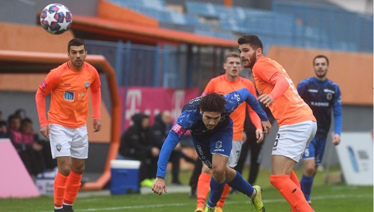 ŠIBENIK - VARAŽDIN 0:0 Orkansko jugo uništilo jednu od važnijih utakmica za ostanak