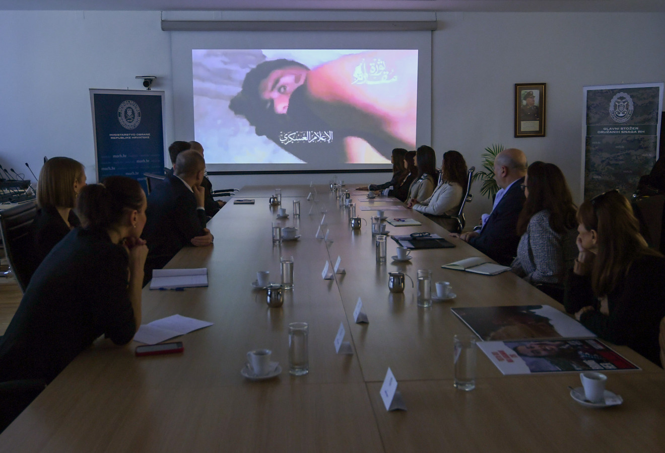 Obitelji otetih izraelskih civila Anušiću pustili potresan video: Čuo je i priču o otetoj djevojci