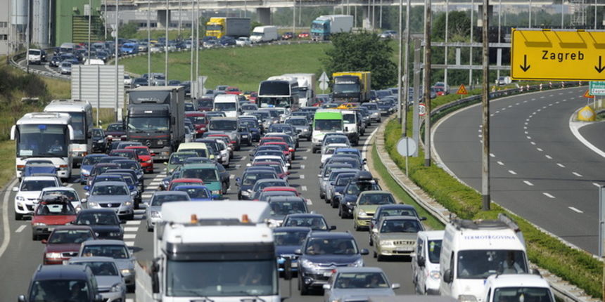 NAJBITNIJA STVAR PRIJE ODLASKA NA MORE: Ovo nikako ne smijete zaboraviti provjeriti, jer može biti skupih posljedica