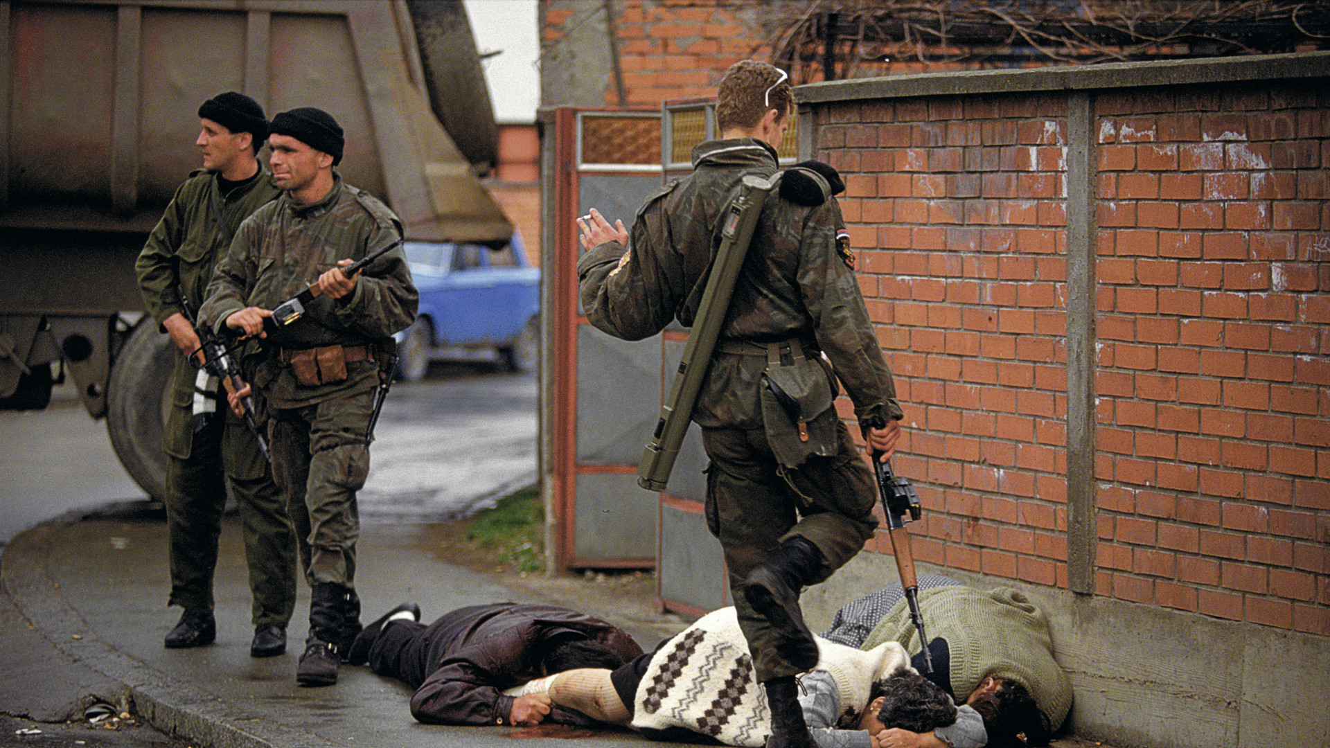 Snimio nezamislive zločine: "Arkanovci su se derali da ništa ne slikam, bilo je puno vrištanja. Onda su ubili muškarca pa ženu..."