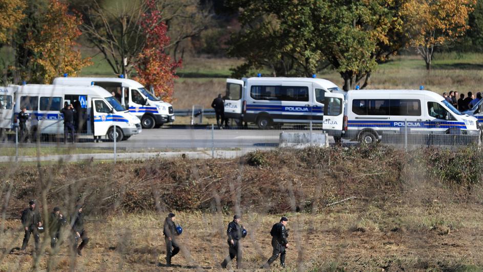 Dva Hrvata i Srbin uhvaćeni u krijumčarenju migranata
