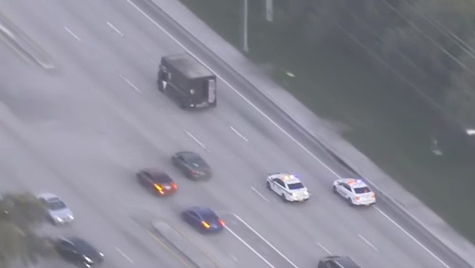 Video krvave potjere: Četvero mrtvih, ubijen je i prolaznik?!