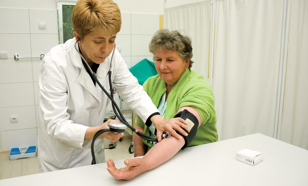 Zdravstvo ostaje bez doktora koji ne budu imali covid potvrdu i odbiju test? Prijeti im izvanredni otkaz