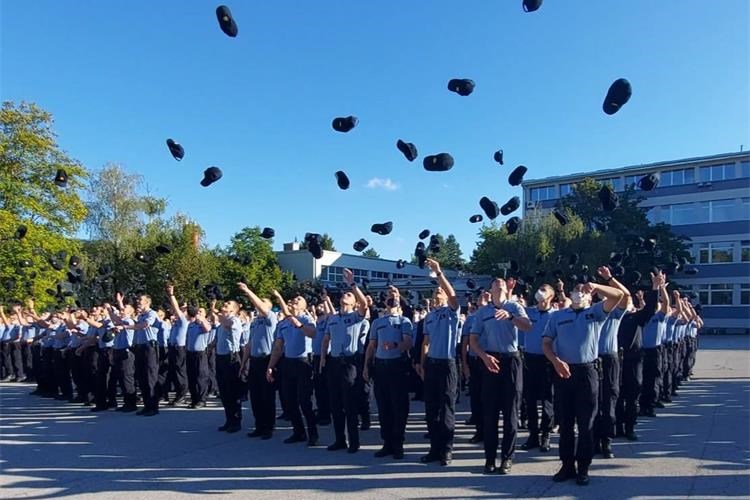 Motivirani i spremni: Učenici Policijske škole 'Josip Jović' završili četvrti razred uz pohvale, nagrade i svečane prisege