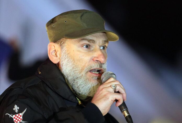 DORH PROŠIRIO OPTUŽBE I NA SUPRUGU! Francišković iz zatvora poticao na terorizam: Sve je i snimala uz njegove pozive