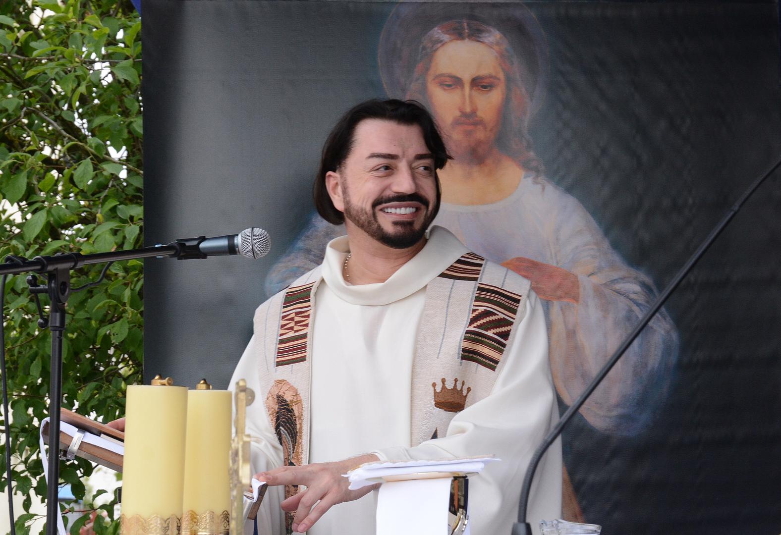 Vlč. Zlatko Sudac - Budimo složni i vjerni u ova teška vremena. (Video)