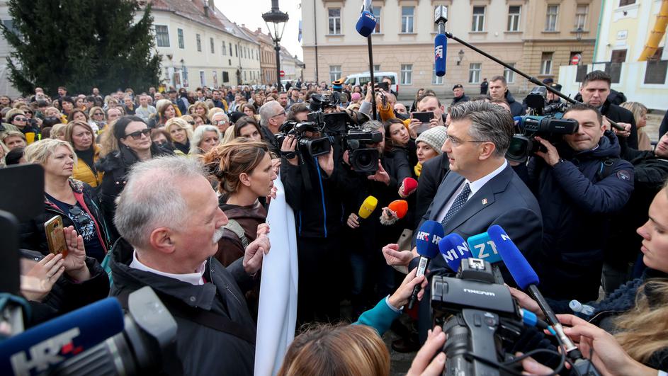 'Tko bi nam kresao plaće? Sad smo i mi na prvoj crti obrane'