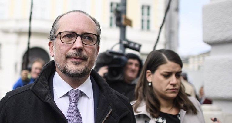 AUSTRIJSKI KANCELAR DAO OSTAVKU nakon samo nekoliko tjedana na vlasti!