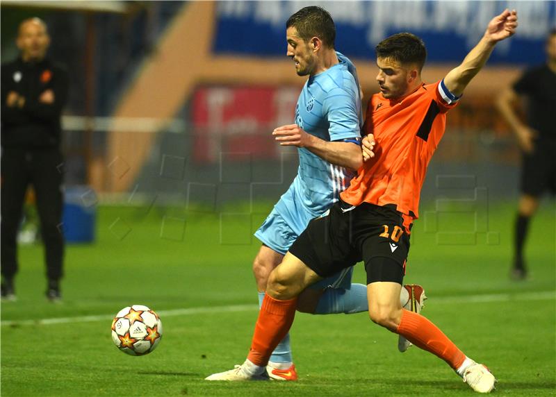 PONOSNI KAPETAN  Arijan Ademi u rodnom Šibeniku upisao se u povijest Dinama