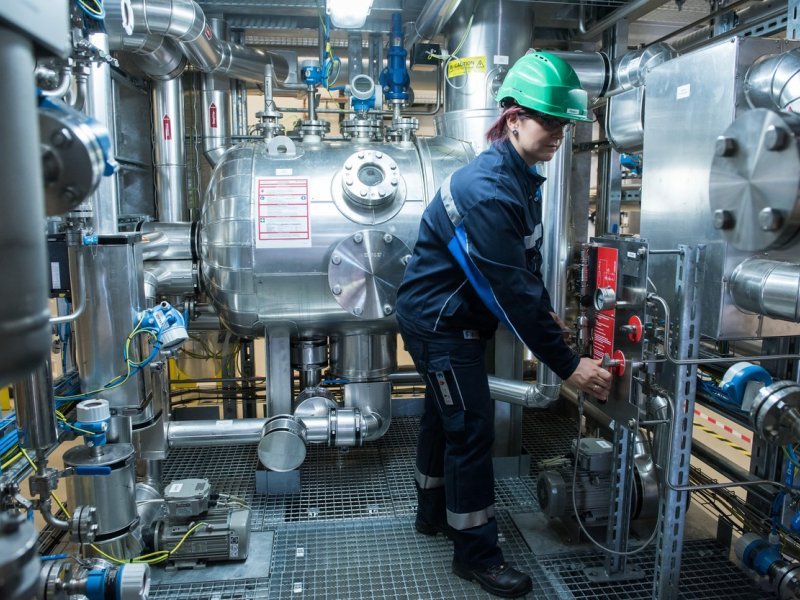 Uskoro veće božićnice, darovi za djecu, nagrade i otpremnine. Provjerili smo kako ćete sve podebljati račune u sklopu Vladinih mjera