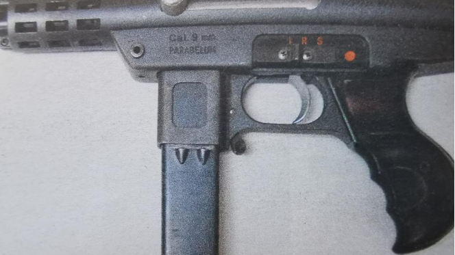 Kratka strojnica Agram 2000