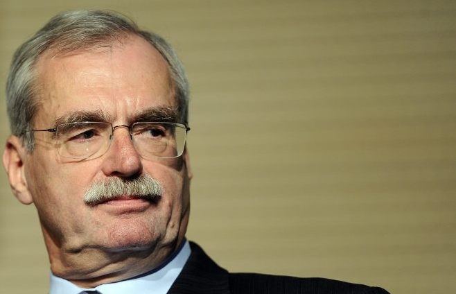 HEBRANG UDARIO PO ĐIKIĆU! ‘Evo što je radio u ratu, a sad se diže na zadnje noge: Kolona sjećanja mora se održati’!