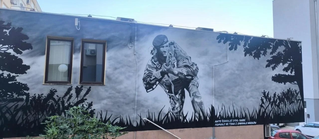 Na Blatinama svečano otvoren mural u čast brigadira Čokolića, nedavno preminulog junaka Domovinskog rata