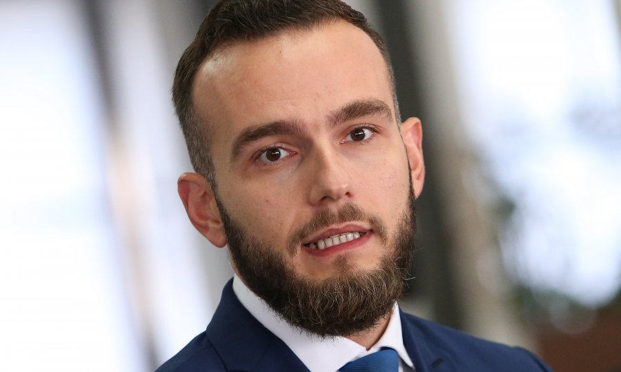 Aladrović otkrio detalje sastanka na kojem raspravljalo o Zakonu o radu, formiranju minimalne plaće, regulaciji rada nedjeljom