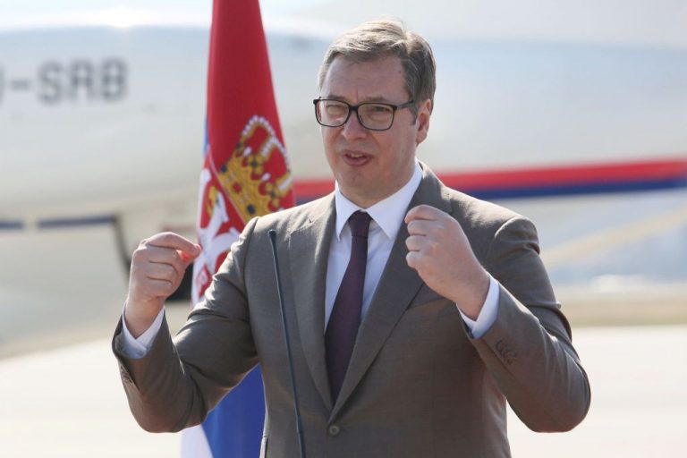 Vučić se uputio na hitan sastanak s predstavnicima Srba na Kosovu