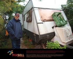 DRAGOVOLJAC U RALJAMA ADMINISTRACIJE  Zaboravljeni ‘Ponos Hrvatske‘ nakon godina beskućništva dobio je stan, a onda su krenuli problemi