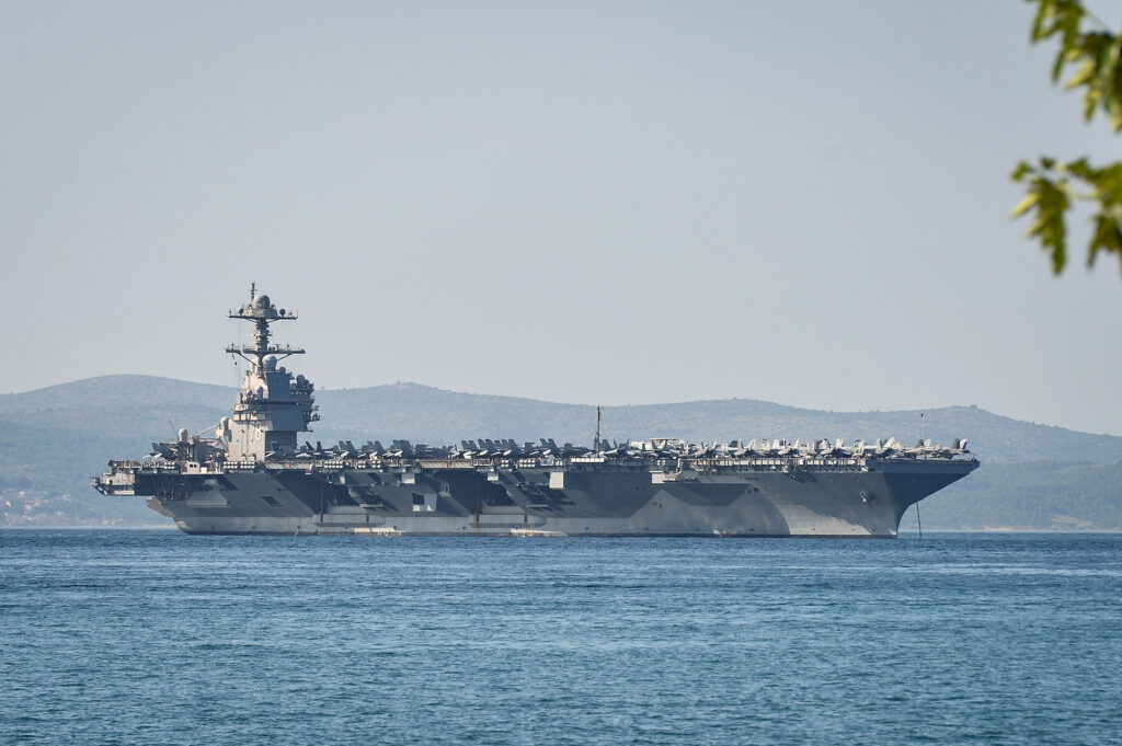 Trump dao hitnu naredbu, nosač zrakoplova iz Splita krenuo prema Venezueli: ‘Ugrožena je sigurnost SAD-a‘