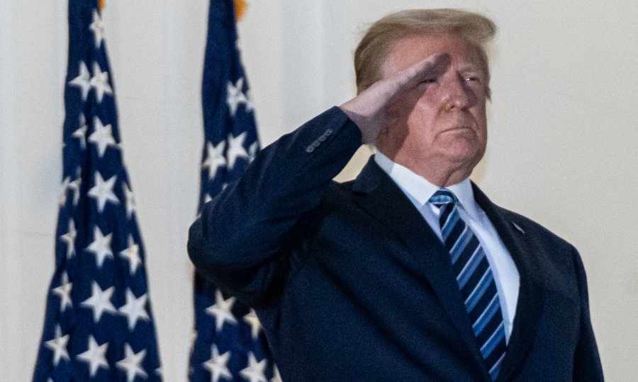 Znanstvenici zbunjeni Trumpovim povratkom u Bijelu kuću: 'Nitko s niskom razinom kisika ili hospitaliziran zbog Covida-19 ne bi trebao imati moć lansiranja nuklearnog oružja'