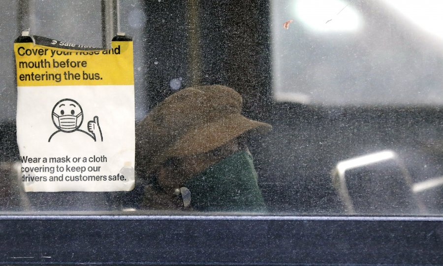 Amerika se vraća u normalu: Potpuno cijepljene osobe ne moraju nositi masku na otvorenom i u većini zatvorenih prostora