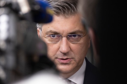 Autor teksta odgovara Plenkoviću: Nisam mislio na Milanovića!