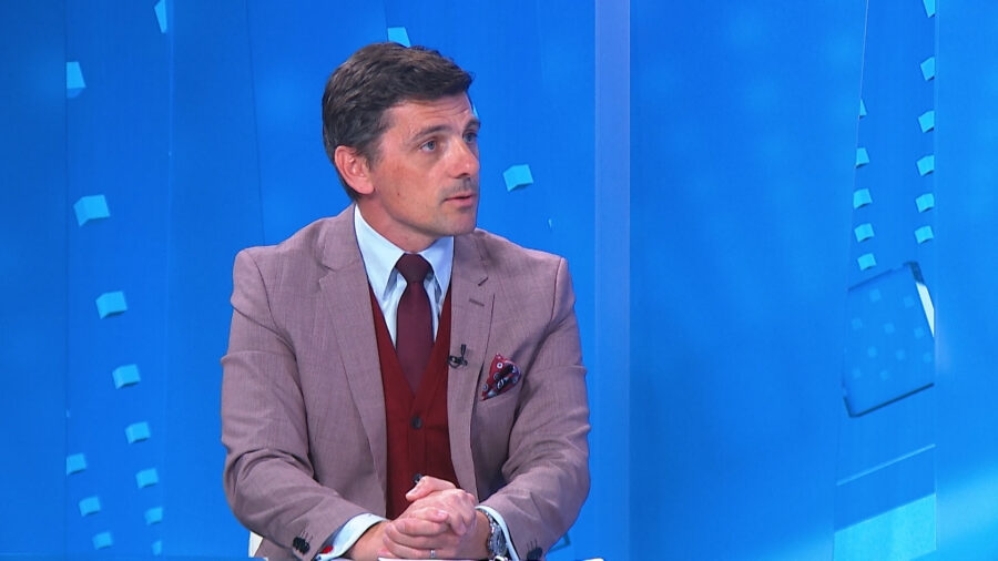 Ekonomski analitičar: “Neka se država odrekne jednog lavovskog dijela kolača i pusti ljude i biznise”