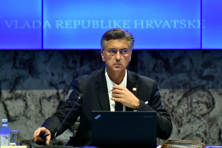 SJEDNICA VLADE  Rebalans državnog proračuna: Prihodi veći za 30 milijuna eura, rashodi manji za 223 milijuna